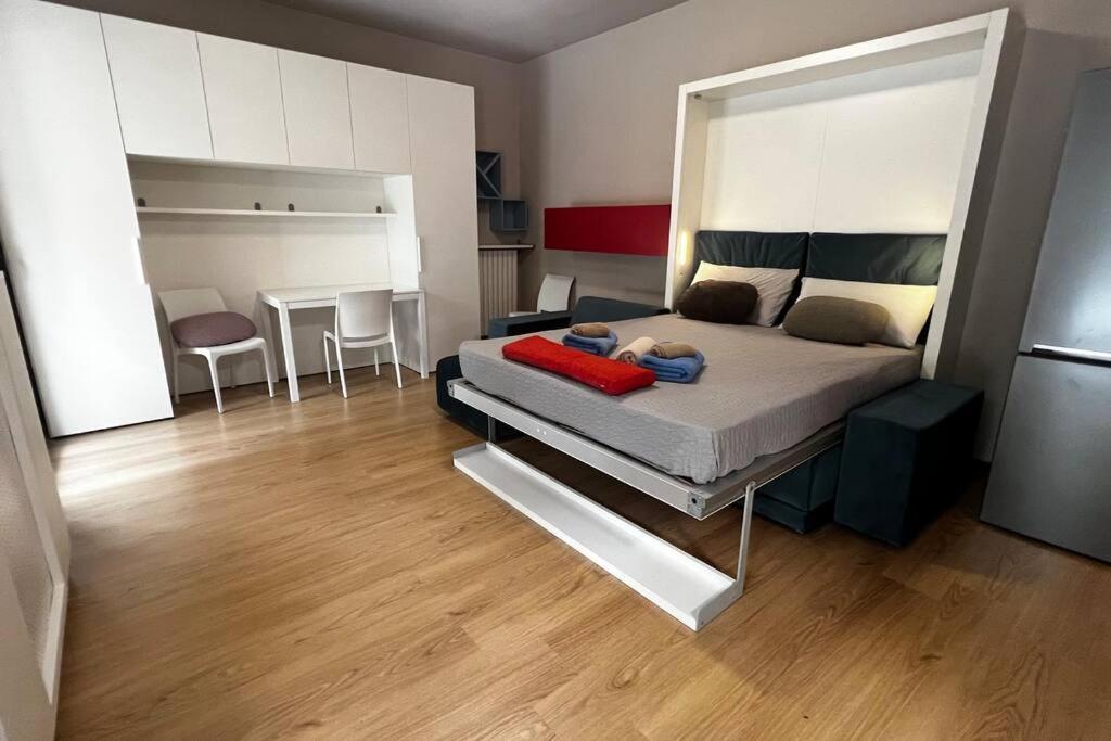 Urban House - Comfy Flat Navigli Milan Center Apartment Exterior photo